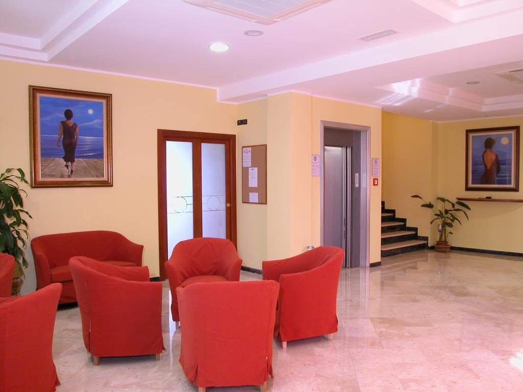 Ben Hur Torre Pedrera ريميني المظهر الخارجي الصورة